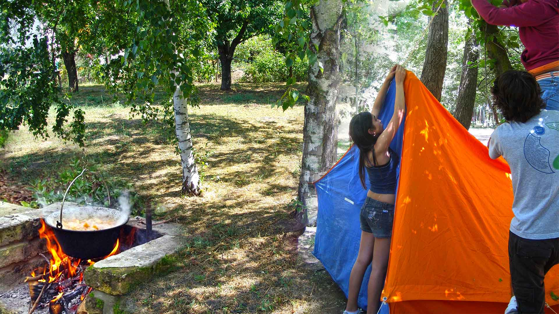 Romantikus nomádkodás, közvetlen a vízparton