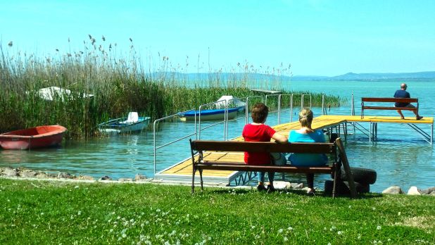 Egész éves stressz oldás, gondtalan nyaralás, üdülés télen-nyáron, a kényeztető Balatonnál